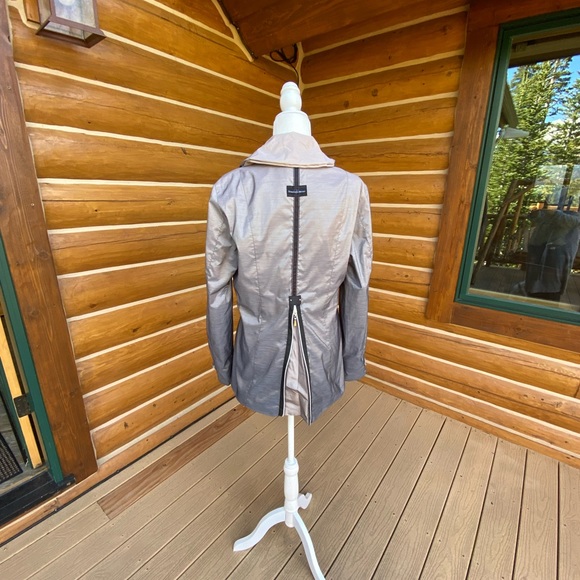 Light jacket With zippers soft material - Picture 4 of 9